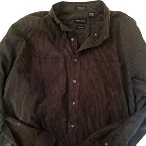 Van Heusen Men's Button-Down Shirt